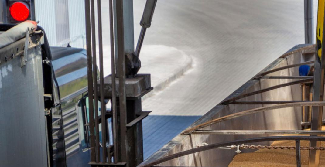 GPS та RFID для обліку транспорту та ваги зерна. Як це допомагає в обліку